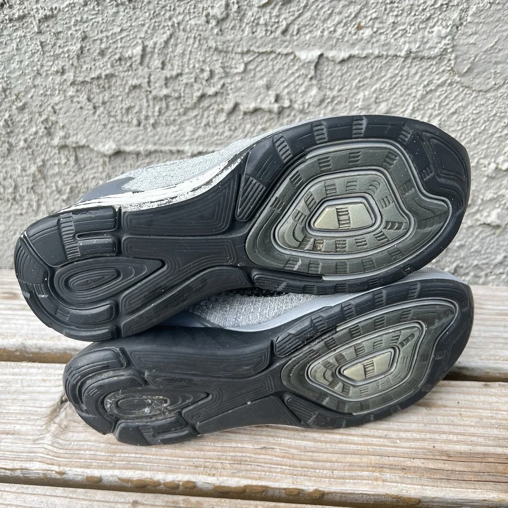 Nike Shoes Women Size 7 Lunarglide 7 Athletic Gray White Black 747356-002